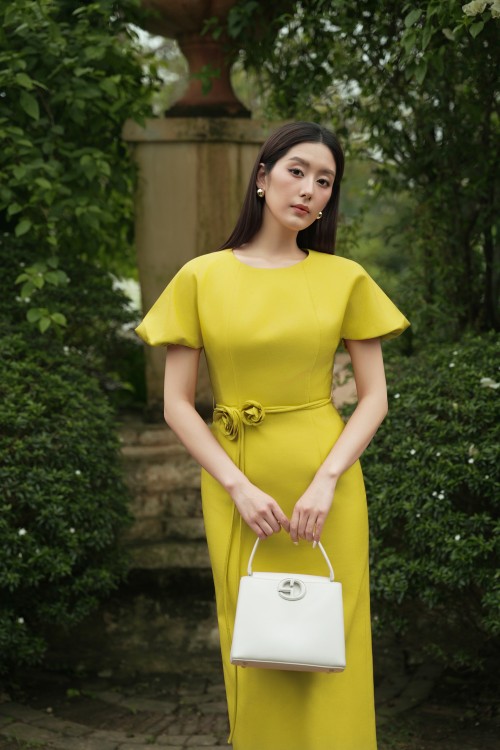 Sixdo Yellow Taffeta Pencil Dress With Flower